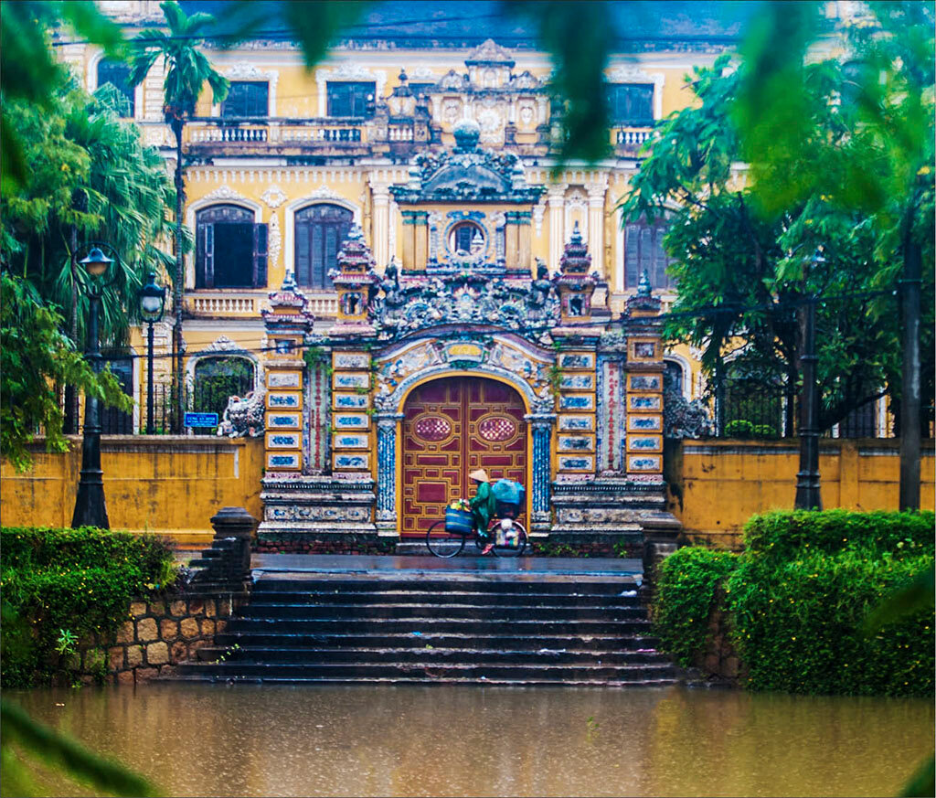 Experience Vietnam’s heritage with visa-prepared tours